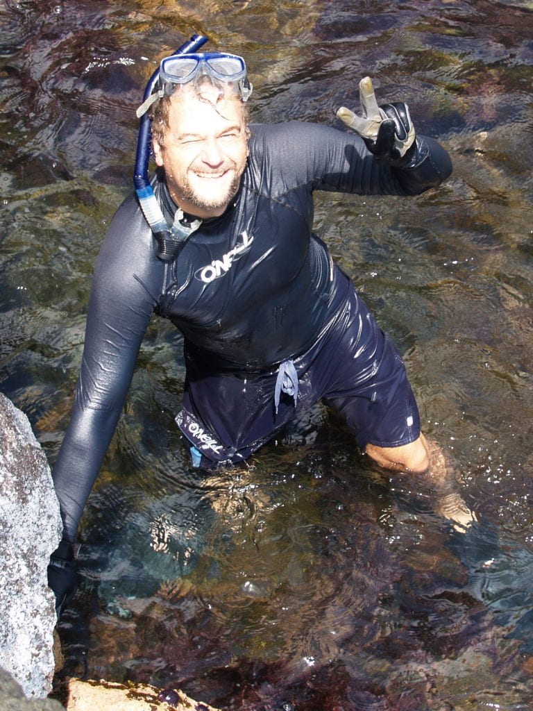 Photo of Prof. Schlaf free-diving on the South coast of Hawai'i